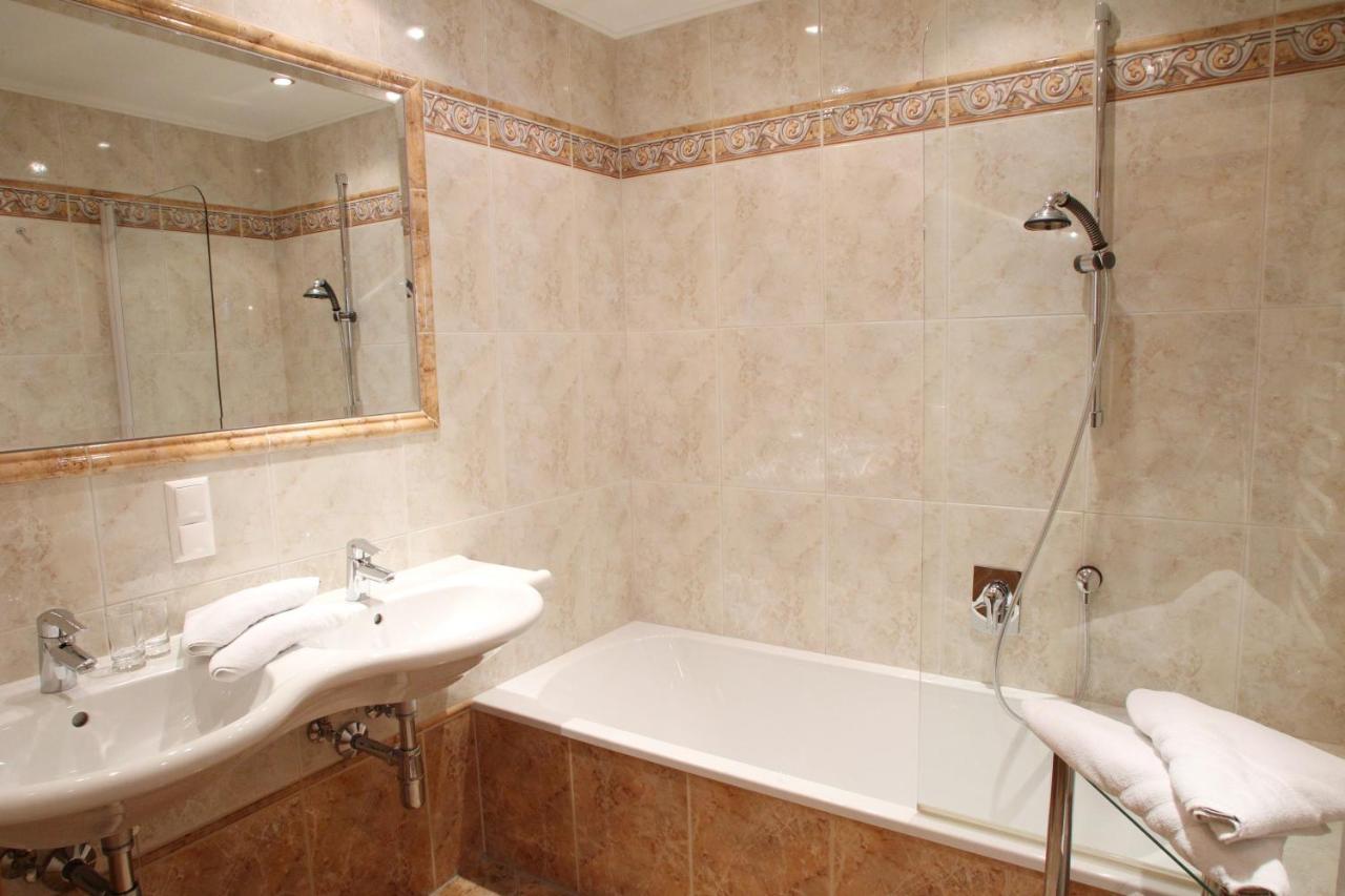Hotel Neuwirt Рамзау ам Дахщайн Стая снимка